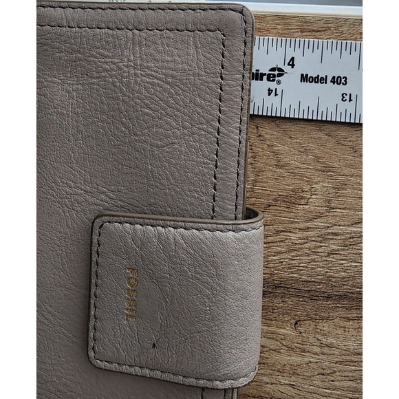 Fossil Gray Leather Wallet - Picture 13 of 13